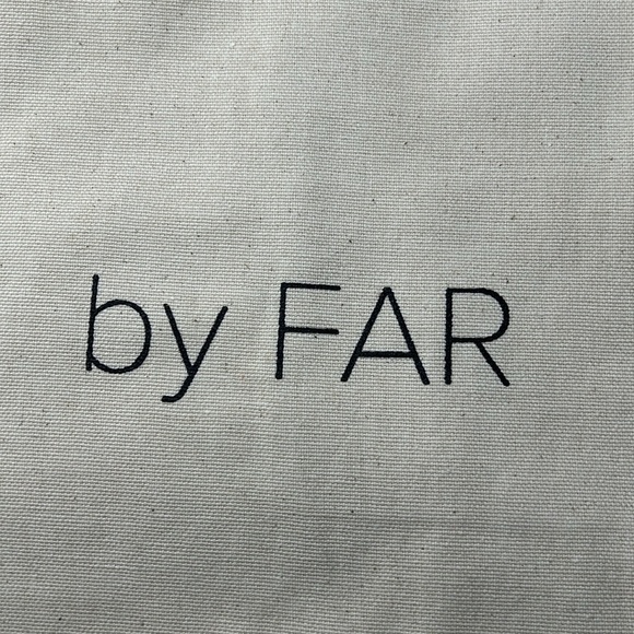 BY FAR - Dust Bag 18”x14” - Picture 3 of 4